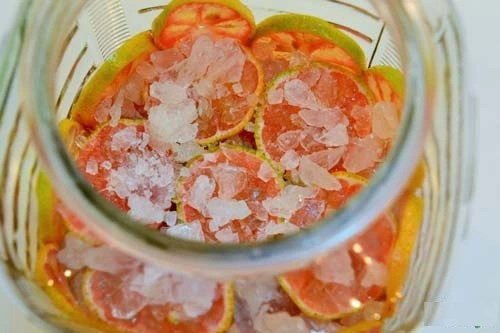 Should i soak peach lemons with rock sugar?