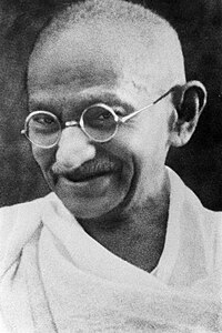 Mahatma Gandhi và Chủ tịch Hồ Chí Minh