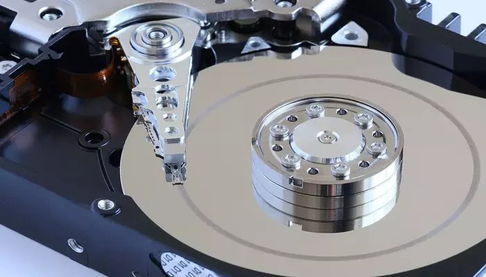 Sebutkan media penyimpanan yang tergolong dalam optical disk