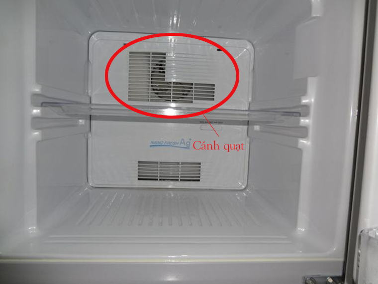 Tủ lạnh kêu to và không đông đá